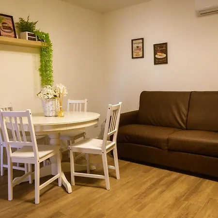 Sweet House * נוצ'רה אינפריורה